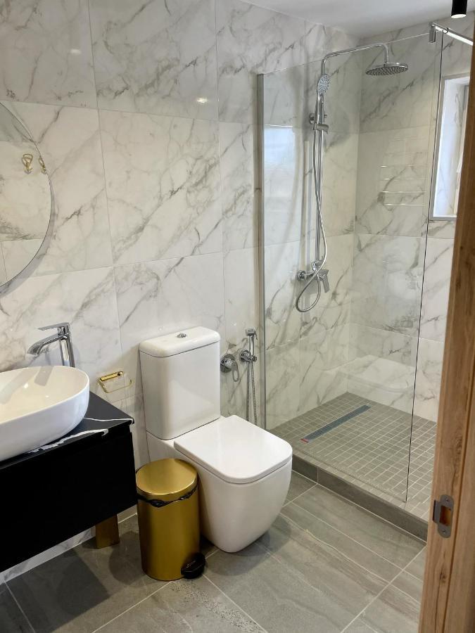 Rich Boutique-Hotel วินนิตซา ภายนอก รูปภาพ